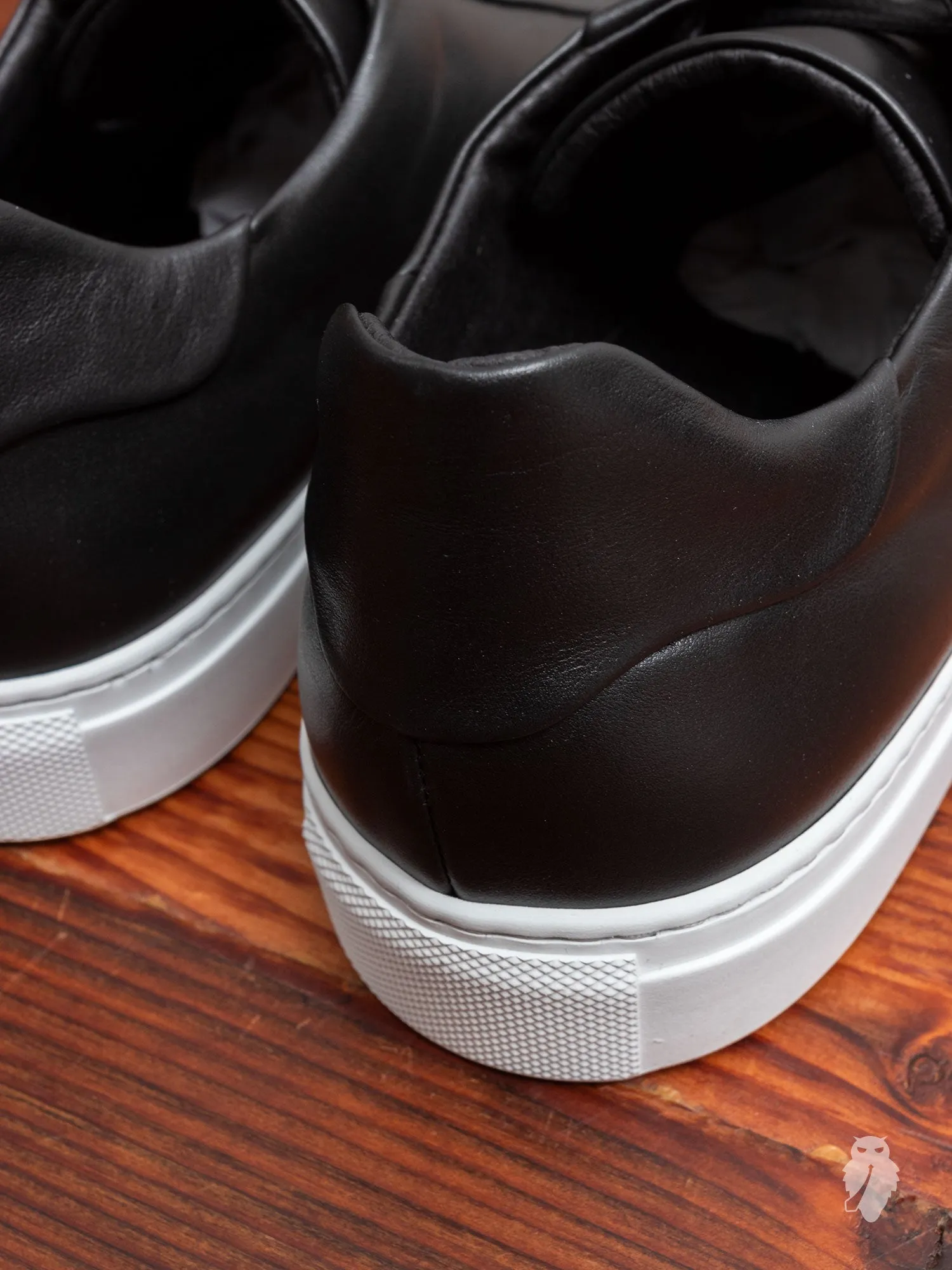 Court Low-Top Sneaker in Black